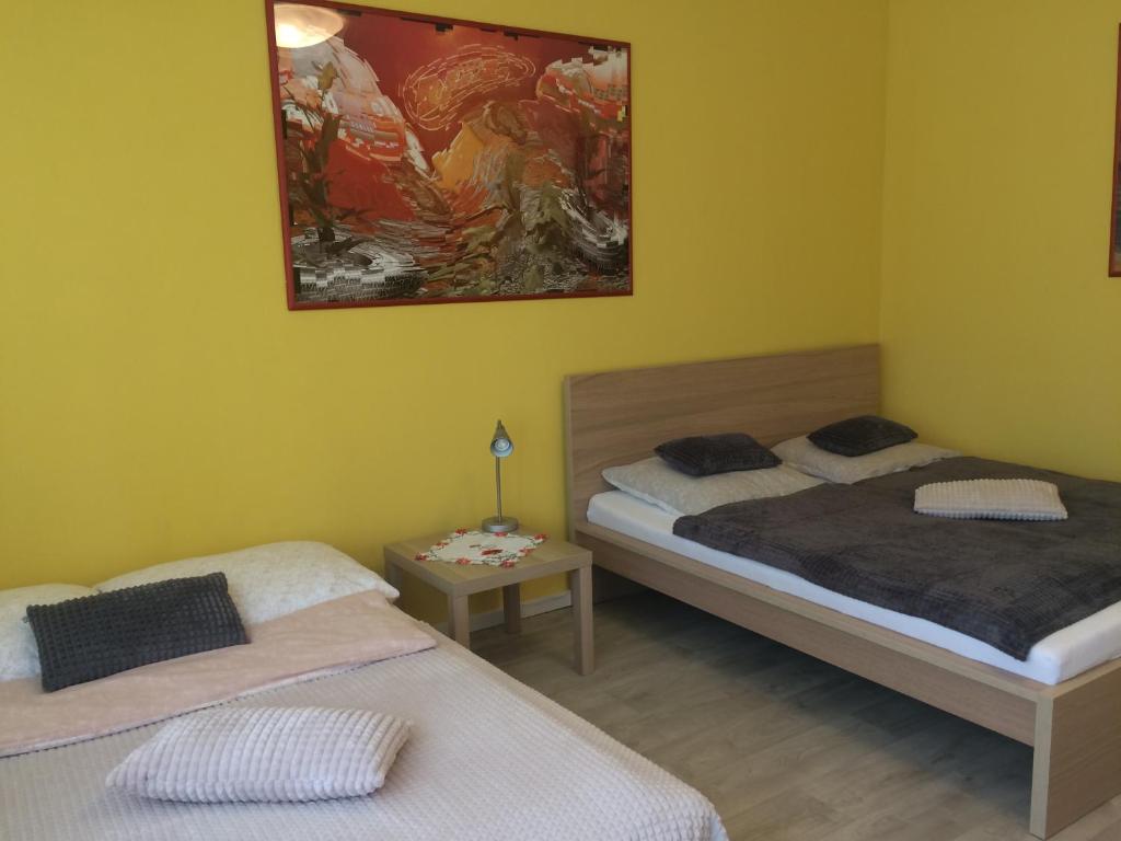 Apartment Praha 4 room 1